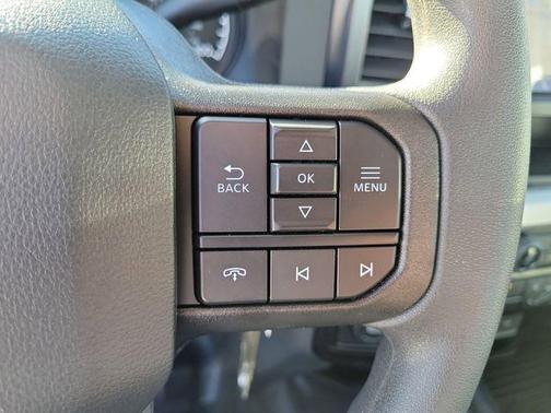 Oxford White 2025 Ford F-350 XL
