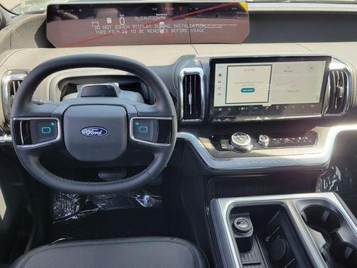Agate Black Metallic 2027 Ford Expedition Max Platinum