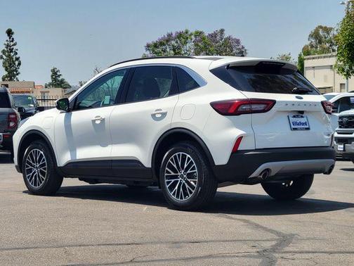 Star White 2024 Ford Escape PHEV