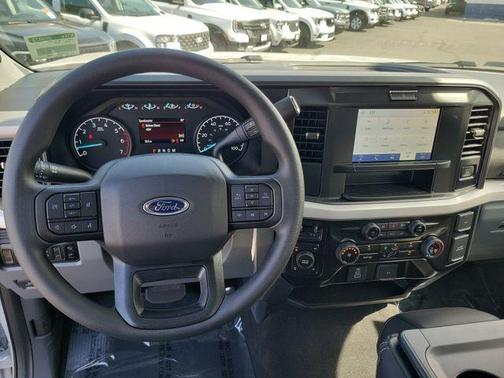 Avalanche 2026 Ford F-250 XLT