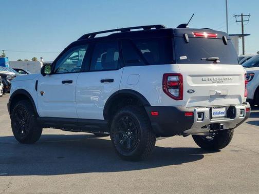 Oxford White 2026 Ford Bronco Sport Badlands