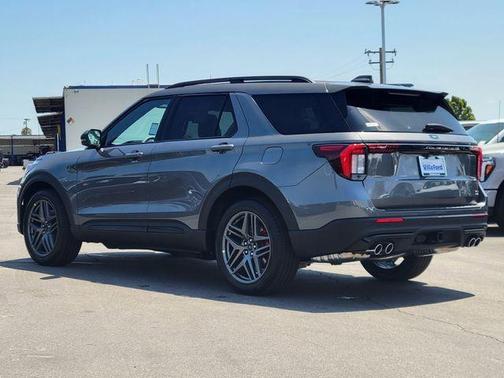 Carbonized Gray Metallic 2026 Ford Explorer ST
