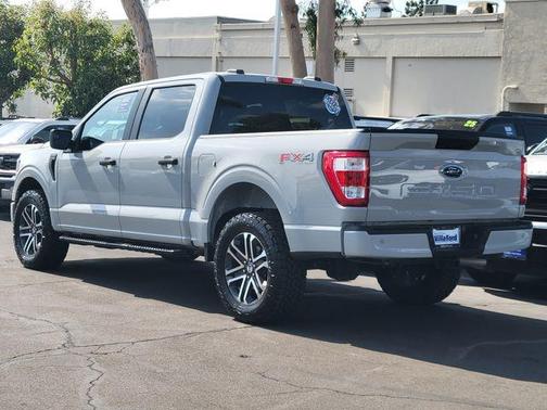 Avalanche 2023 Ford F-150 XL