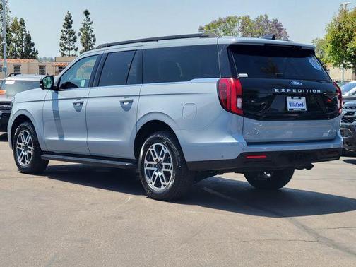 Gray Metallic 2025 Ford Expedition Max Active