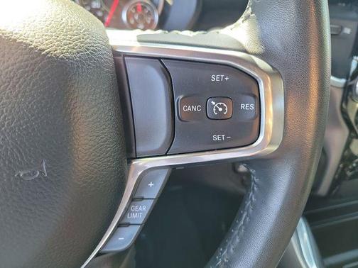 Billet Silver Metallic Clearcoat 2024 RAM 1500 Laramie