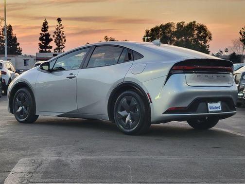 CUTTING EDGE 2024 Toyota Prius LE