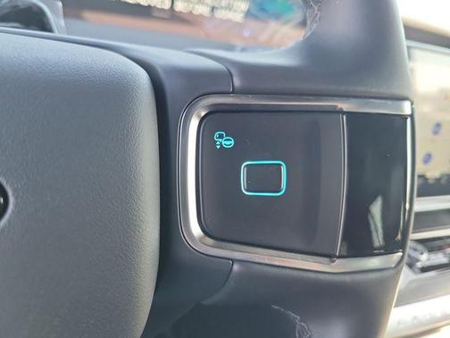 Star White 2026 Ford Expedition Max Platinum