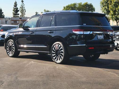 2023 Lincoln Navigator Black Label