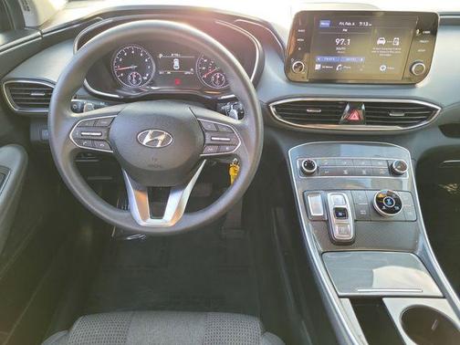 2021 Hyundai SANTA FE SE