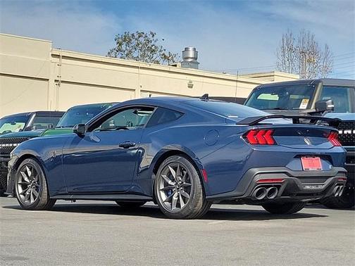 2025 Ford Mustang Dark Horse