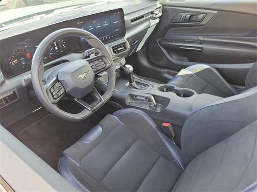2025 Ford Mustang Dark Horse