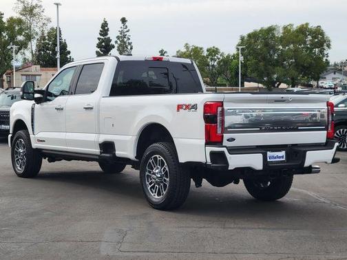 2026 Ford F-350 Platinum