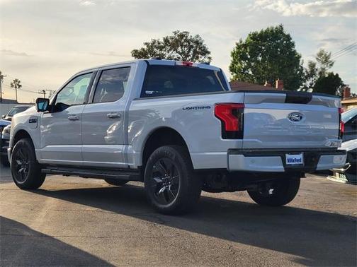 2025 Ford F-150 Lightning Flash