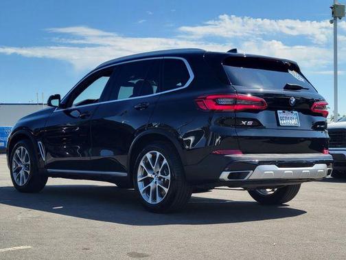 Black Sapphire Metallic 2020 BMW X5 xDrive40i