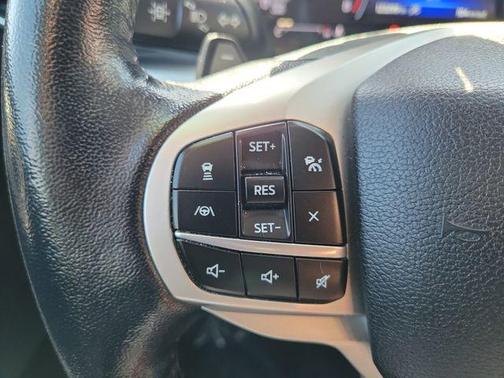 Stone Gray Metallic 2021 Ford Explorer XLT
