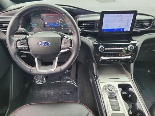 Agate Black Metallic 2023 Ford Explorer ST-Line