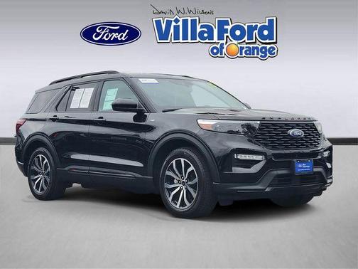 Agate Black Metallic 2023 Ford Explorer ST-Line