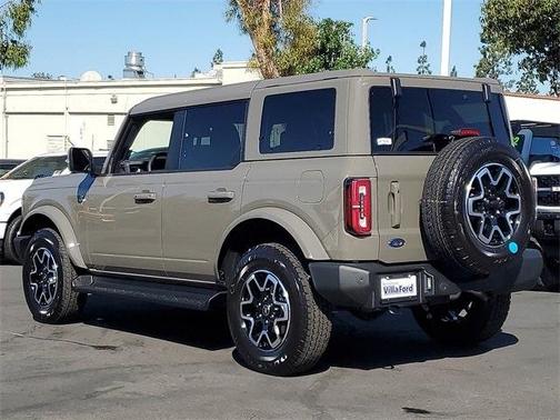 2025 Ford Bronco Outer Banks