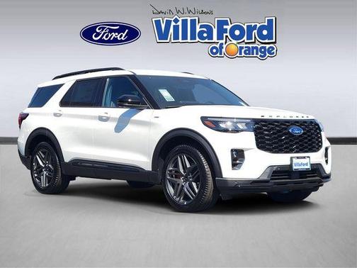 Star White 2026 Ford Explorer ST-Line
