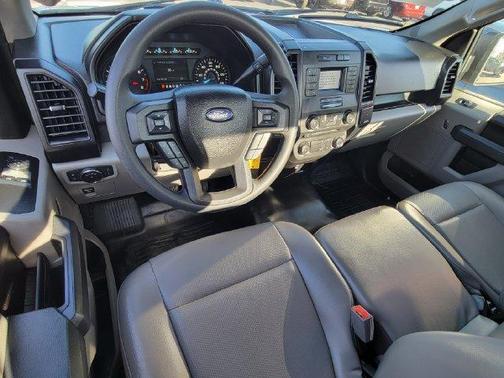 Oxford White 2018 Ford F-150 XL