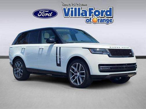 Fuji White 2025 Land Rover Range Rover P400 SE