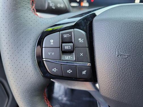 Agate Black Metallic 2026 Ford Explorer ST-Line