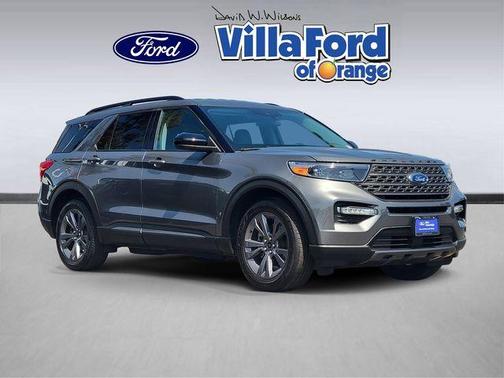 Gray Metallic 2023 Ford Explorer XLT