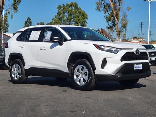 2024 Toyota RAV4 LE
