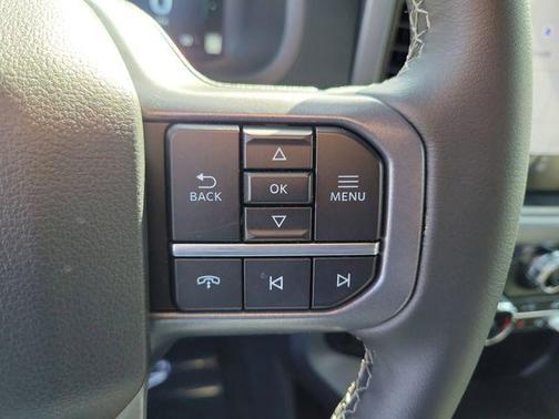 Agate Black Metallic 2026 Ford F-150 XLT