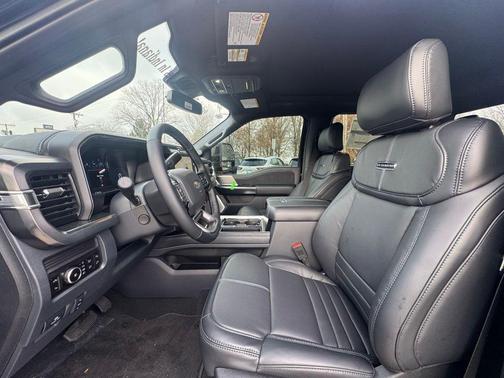 2026 Ford F-250 Platinum