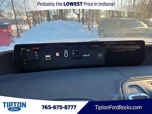 Star White 2026 Ford Expedition Max Platinum