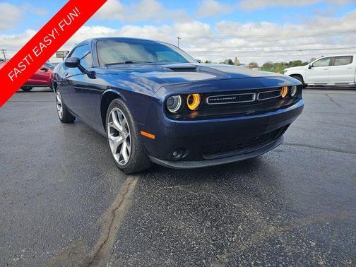2016 Dodge Challenger SXT