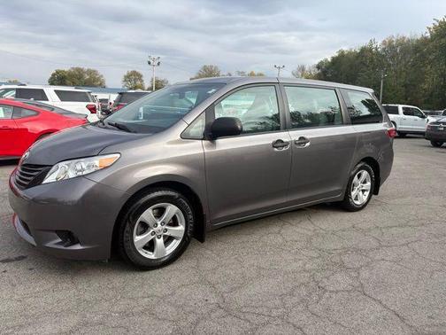 2017 Toyota Sienna L