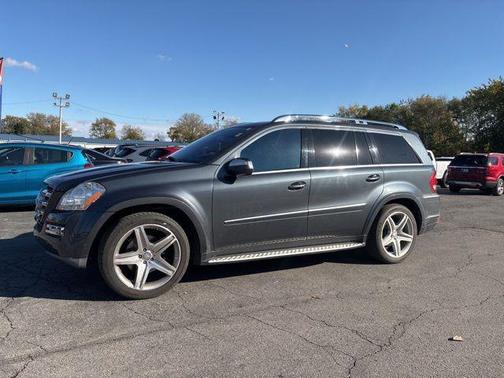 2010 Mercedes-Benz GL-Class GL 550 4MATIC