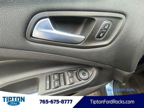 Blue Metallic 2018 Ford Escape SE