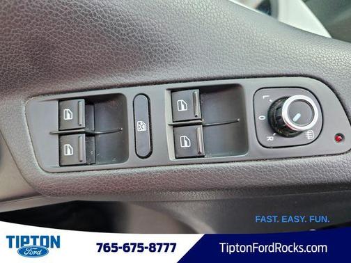 2012 Volkswagen Tiguan SE