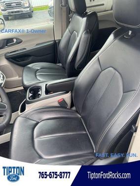 2023 Chrysler Pacifica Touring-L