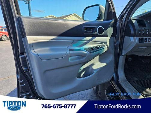 2013 Toyota Tacoma Base