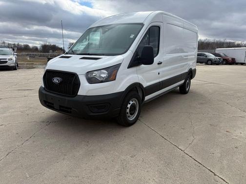 2026 Ford Transit-250 148 WB Medium Roof Cargo