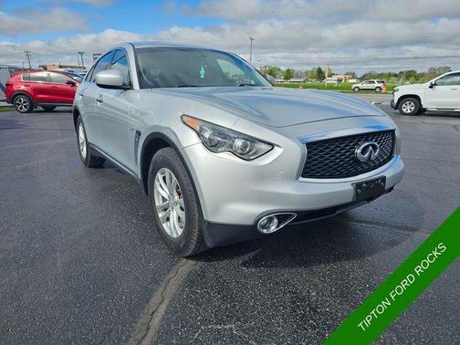 2017 INFINITI QX70 Base
