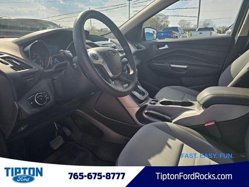 Oxford White 2013 Ford Escape SE