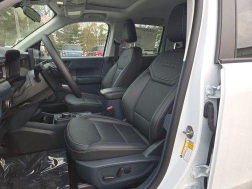 2025 Ford Maverick Lobo Standard