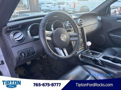 2005 Ford Mustang GT Premium