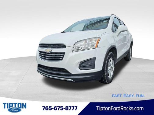 Summit White 2016 Chevrolet Trax LT