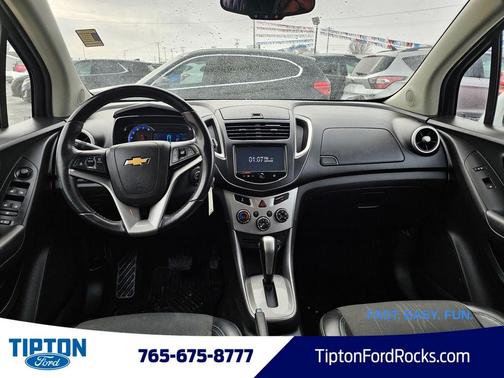 Summit White 2016 Chevrolet Trax LT