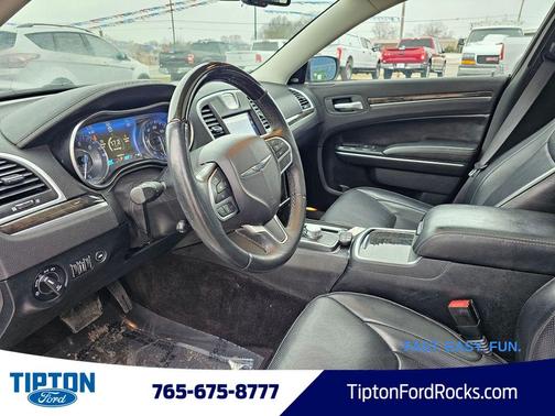 2017 Chrysler 300C Base