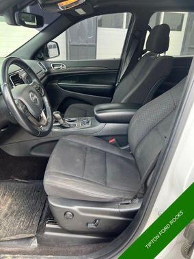 2019 Jeep Grand Cherokee Laredo