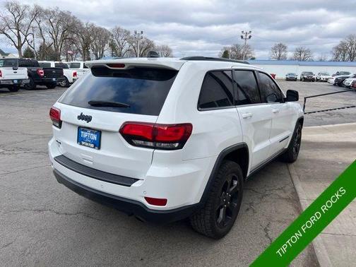 2019 Jeep Grand Cherokee Laredo