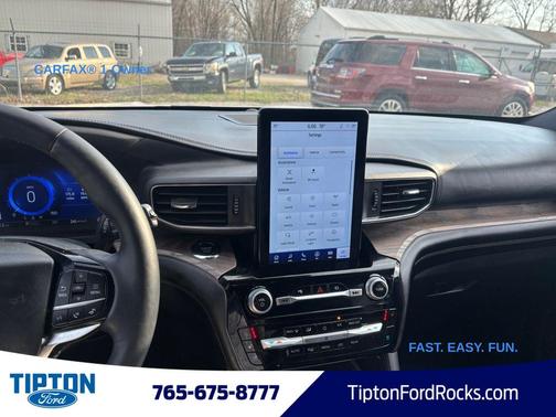 Star White 2022 Ford Explorer Platinum