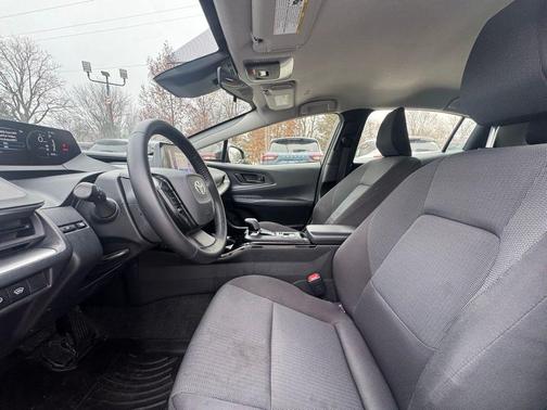 2023 Toyota Prius LE